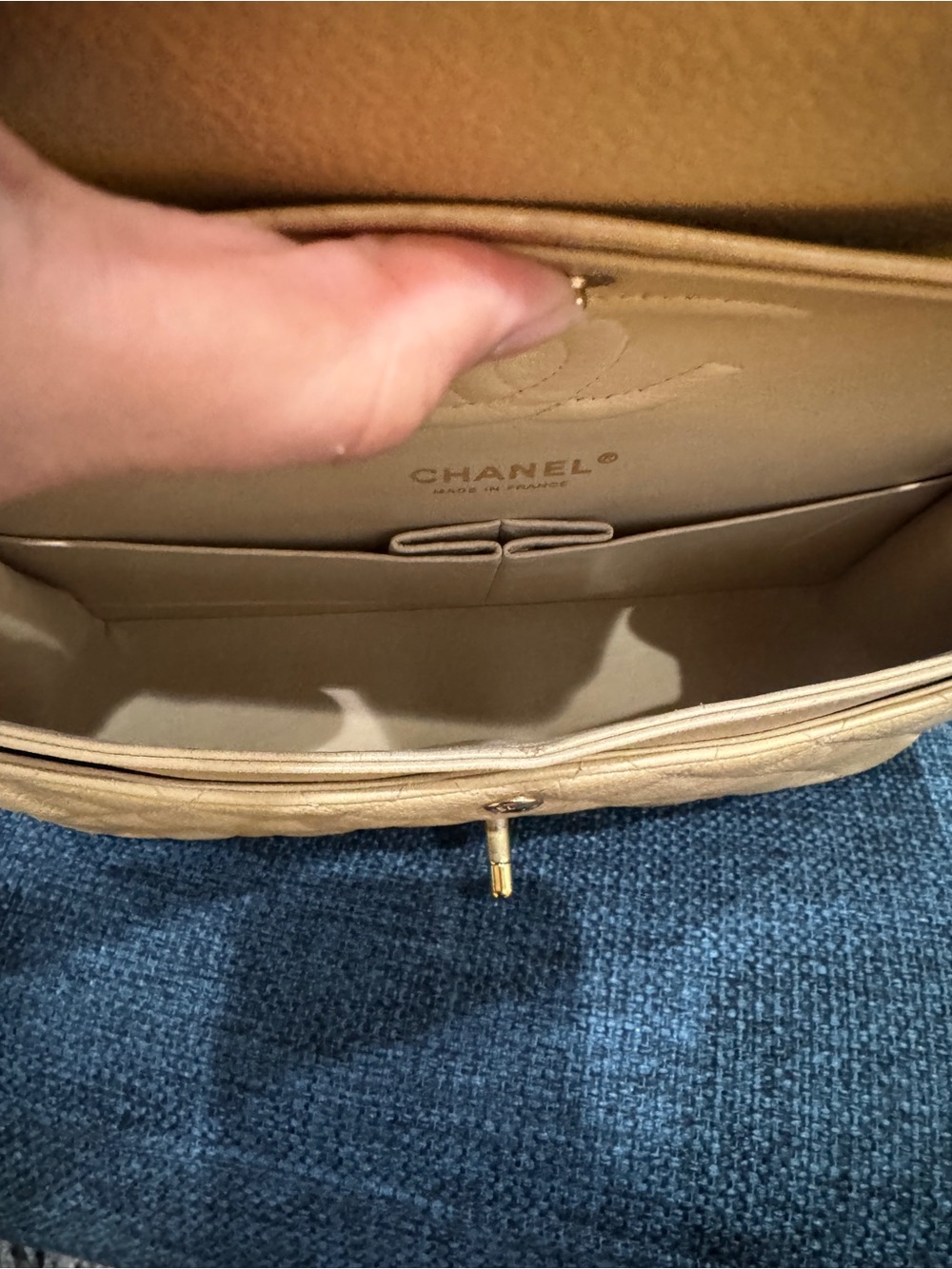 CHANEL Quilted Shoulder Bag in Beige with Gold Hardware - Picture 12 of 17